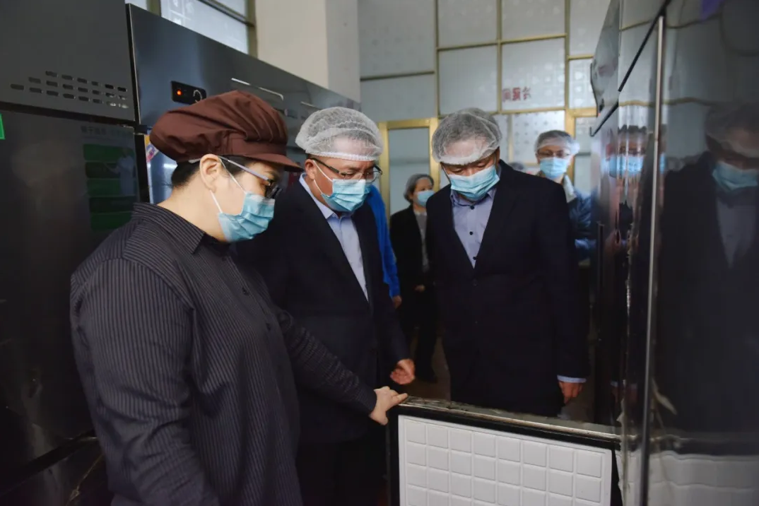 顾先林调研食品安全、校园安全、教育高质量发展等工作(图2)
