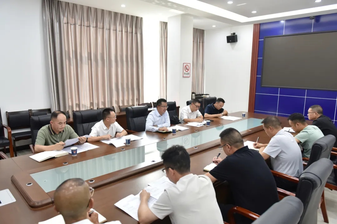 顾先林到部分市直部门宣讲习近平总书记在贵州考察时的重要讲话精神并调研(图2)