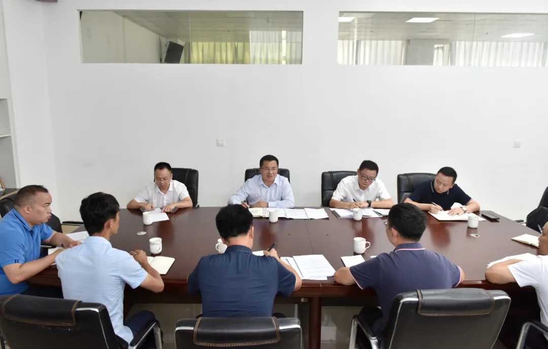 顾先林到部分市直部门宣讲习近平总书记在贵州考察时的重要讲话精神并调研(图3)